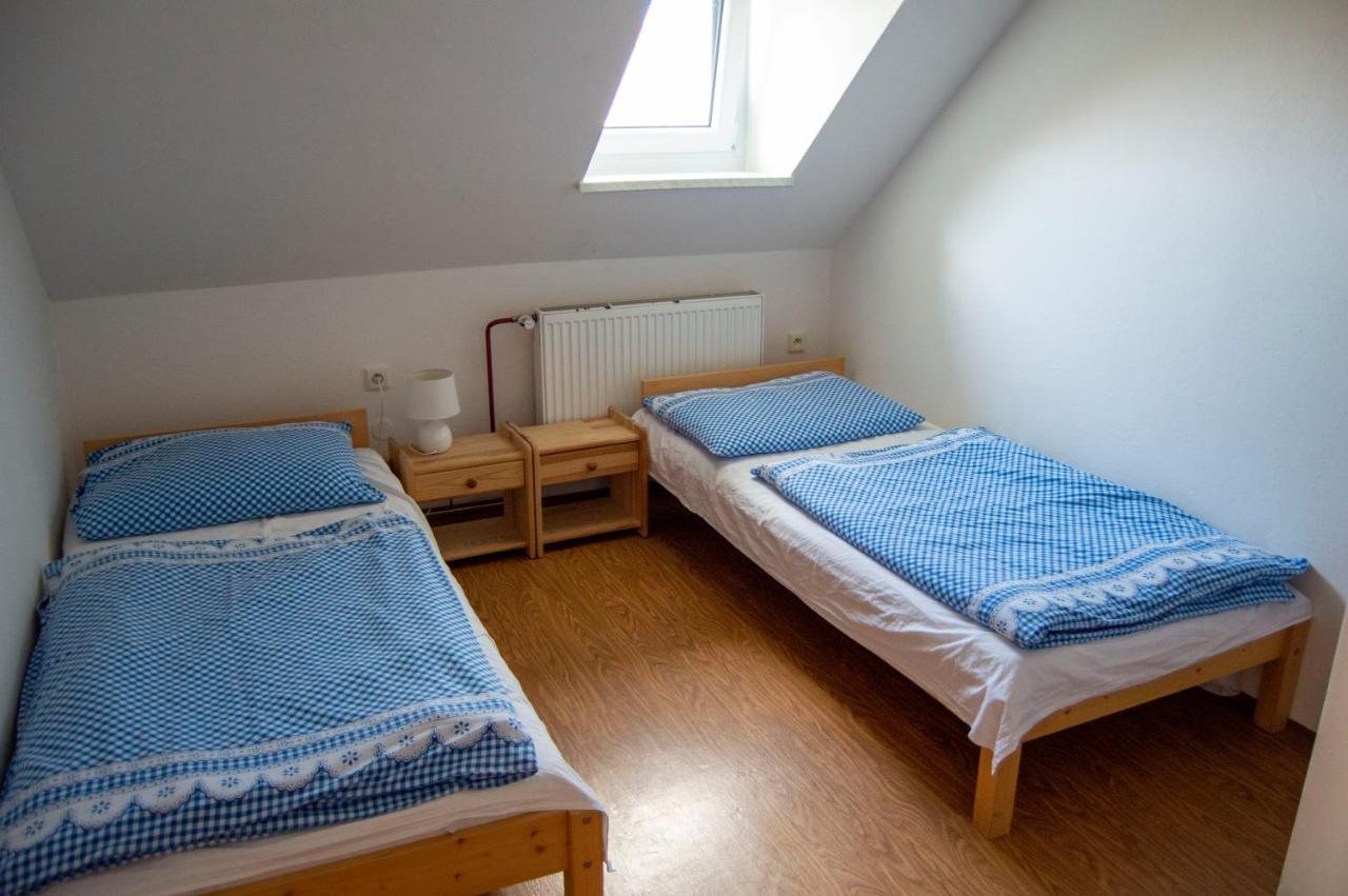 Penzion Holacky Dolní Dunajovice Екстериор снимка